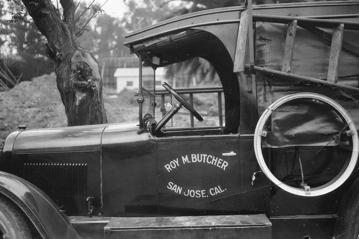 1914 - Deep roots in the electrical industry